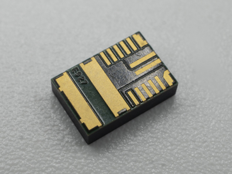 fht3860 dc / dcステップダウンバックパワーモジュール(2.3 v ~ 5.5 v入力、0.5 v ~ 3.3 v出力)